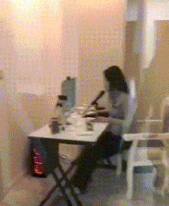 流水线|搞笑GIF：网红生产流水线，这种场面，你一定是第一次见吧！