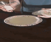 废品|搞笑gif趣图：好尴尬 哥们 你的棍子不够长啊