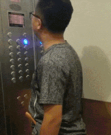 抵抗力|搞笑GIF:对会嘟嘴的女孩一点抵抗力都没有