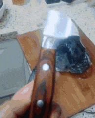 现实|搞笑GIF：这才是现实中的小姐姐，不信你看这腿，现实不？