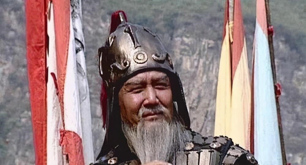 别被三国演义误导历史上的黄忠并不是六七十岁的老将