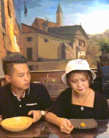 深夜|搞笑GIF：深夜放毒，看看我的美食