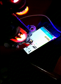 妹子|搞笑GIF：妹子这样拍照，事业线可悲催了