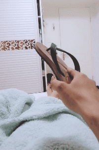 神器|搞笑GIF趣图:新买的关灯神器,效果十分的好!