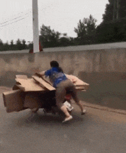 按摩|GIF搞笑趣图:你以为真是给你按摩的?其实是坑你的!真天真!