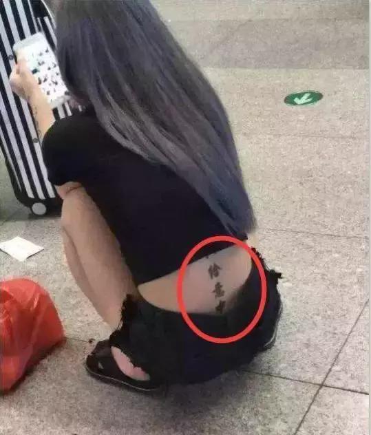 大妈|爆笑精选：闺蜜男友劈腿，俩人分手了 闺蜜哭的死去活来的