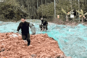 口罩|搞笑GIF: 小姐姐口罩真是让你用到了极致