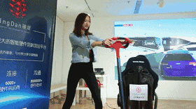 妹子|盯着副驾驶的妹子看了半天,也没发现亮点在哪里