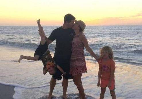 媳妇儿|爆笑GIF：兄弟，这里可是我家啊，你这样做过分了