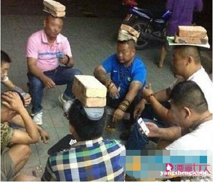 妹子|倒数第三个妹子太不要脸了