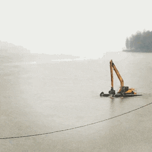 感觉|搞笑GIF：一个精致的司机，但是给人的感觉有点娘啊