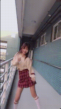 天都|搞笑GIF:麻烦,请给单身狗让各路走走!