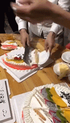 冰雹|搞笑GIF:局部地区有冰雹,闪电,请注意出行安全