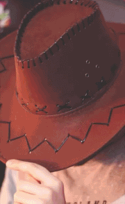 姐姐|搞笑gif趣图：小姐姐的摩托车真是炫酷啊