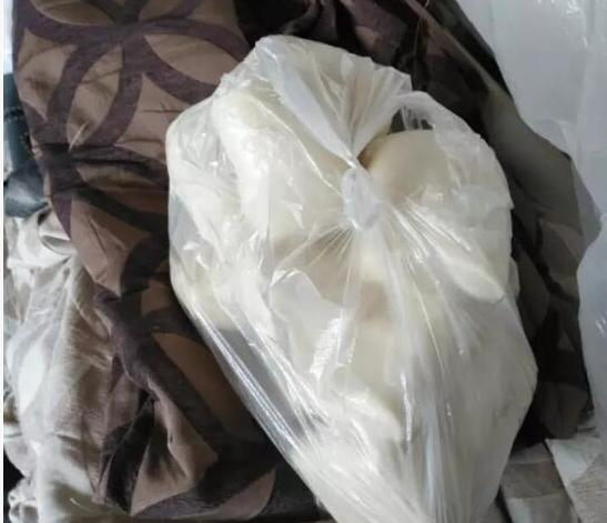 奇葩|盘点奇葩年终奖：有人送腊肉各种搞笑物品！