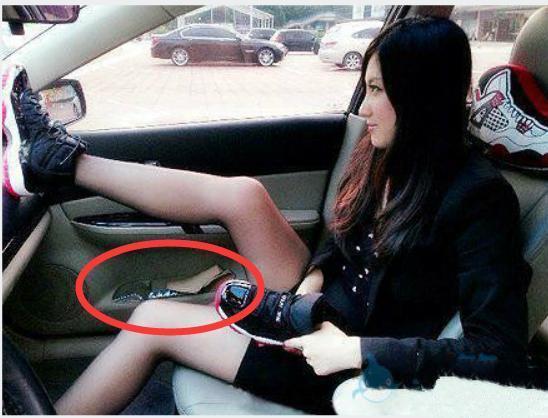 妹子|盯着副驾驶的妹子看了半天,也没发现亮点在哪里