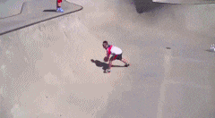 妹子|搞笑GIF:撩妹子也要看路