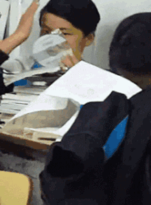 老婆|搞笑段子：老婆一直没怀孕，每个月都会出差几天，发现怀孕了