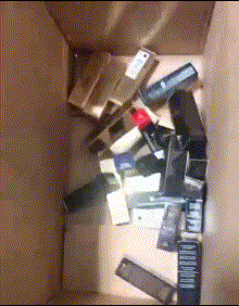 凉亭|搞笑gif趣图：从小就得让他好好练舌头，一年后必有大用