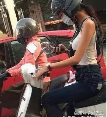 表弟|搞笑段子：学姐拍照就拍照能不能注意地方，那么多同学呢