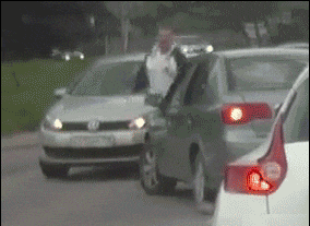 两个|搞笑GIF：老师，我要举报，他们两个人作弊