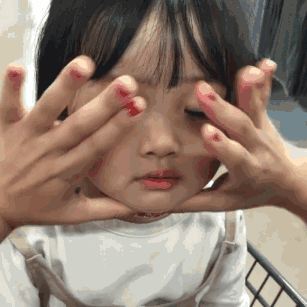 短腿|搞笑GIF:小短腿:我记得这台阶没这么高啊