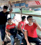 树上|搞笑GIF趣图:小朋友,告诉你这药不苦,你怎么就不相信呢?妻子流泪:“当年为何不辞而别