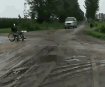 轮椅|搞笑图片 打麻将你胡了也别这样激动啊,这下好,炸胡了