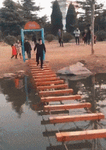 孩子|GIF搞笑趣图：孩子，你就不能吃了再睡或者睡起来再吃！