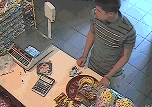 就是|我能想到最幸福的事,就是不拥有猪一样的损友!