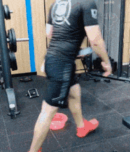 兜子|搞笑GIF趣图：媳妇，我衣服上的兜子哪去了