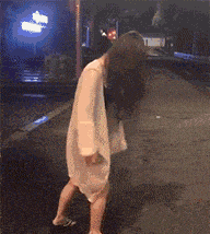 姐姐|搞笑GIF: 谁家的小姐姐,我捡回去了哦