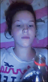 敬明|每日GIF：郭敬明侵犯李枫跟陈学冬？美女遭卡车碾压竟毫发无伤