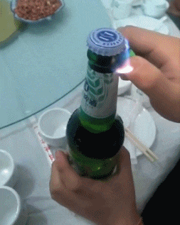 放进|搞笑GIF:千万不要跟打排球的人打篮球