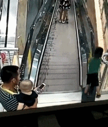 柔顺|搞笑GIF：小姐姐头发怎么柔顺。