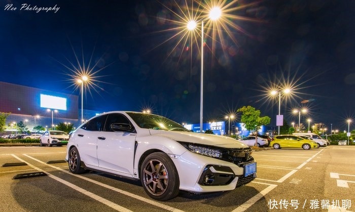 奉上精致本田思域hatchback改装案例(3)