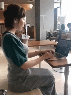 了不得|搞笑GIF |? 发现了不得了的东西