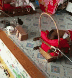 客人|搞笑GIF趣图:这么热情的招揽客人,我不得不来这家了!