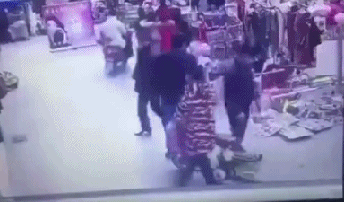 土豪|搞笑GIF趣图：这个宠物养大需要几十万，人们还都抢着养