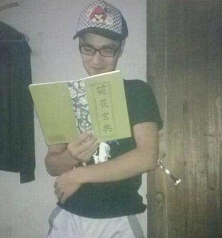 姑娘|搞笑GIF：姑娘，你有想过人家车子的感受吗