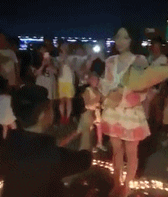 叉车|商场上碰到的, 不知道为什么就是觉得国人好没素质!