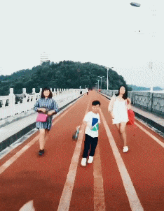 炒面|搞笑GIF：这一份炒面估计得炒两次