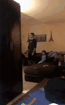 姐姐|搞笑gif趣图：小姐姐的摩托车真是炫酷啊