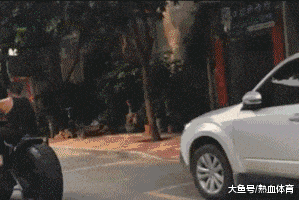 哈雷|内涵GIF：脚踏式哈雷，666