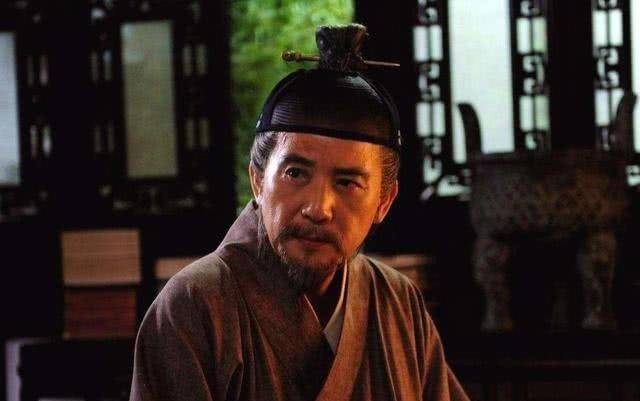 奸臣60大寿外甥写14字对联祝寿宾客看完后羞愧不已