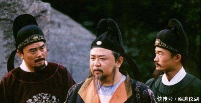 还从调查过程中发现狄仁杰是个难得的人才,于是举群他为并州法曹参军