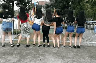 小伙伴|搞笑GIF：叫你得瑟