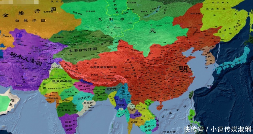 上图是明太祖朱元璋去世前后时期的版图,其中蒙古高原和东北以北的外