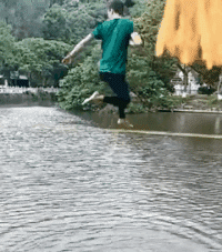 健身房|搞笑GIF图:别问我去健身房干什么,自己意会吧