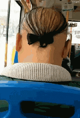 抱歉|搞笑GIF：这是谁家的女朋友，难道是个魔法师